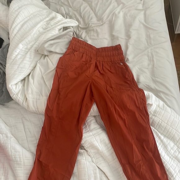 Free People On the Way Home Jogger NWOT never worn - Picture 2 of 2